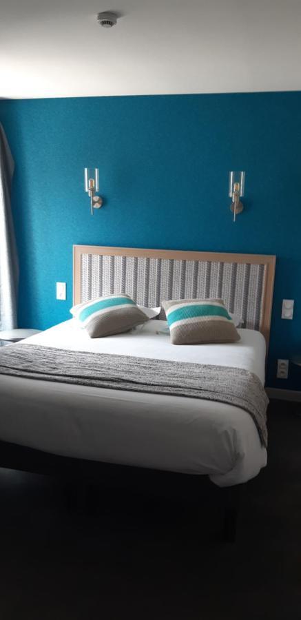 Logis Hotel Le Grand Cerf Ernée Zewnętrze zdjęcie