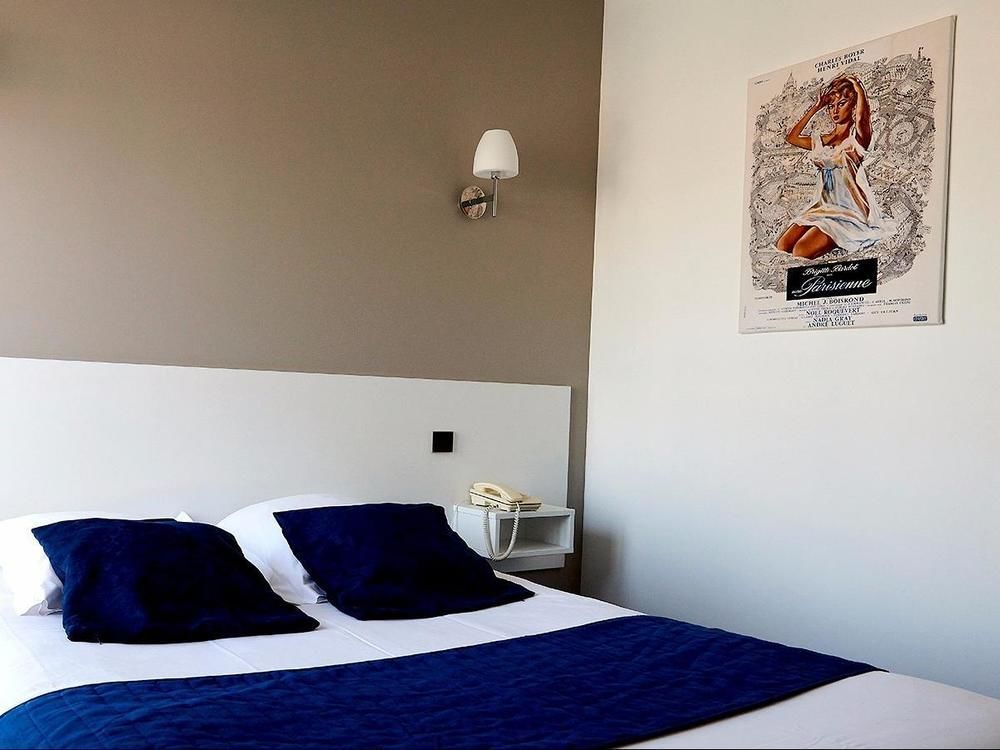 Logis Hotel Le Grand Cerf Ernée Zewnętrze zdjęcie
