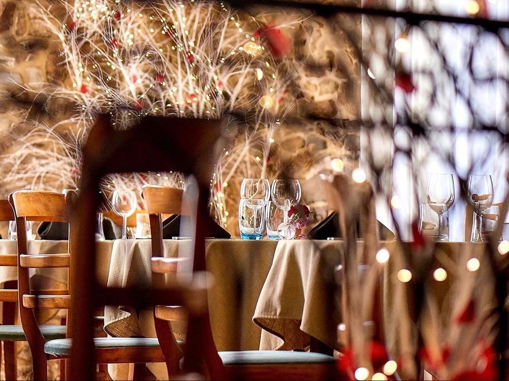 Logis Hotel Le Grand Cerf Ernée Zewnętrze zdjęcie