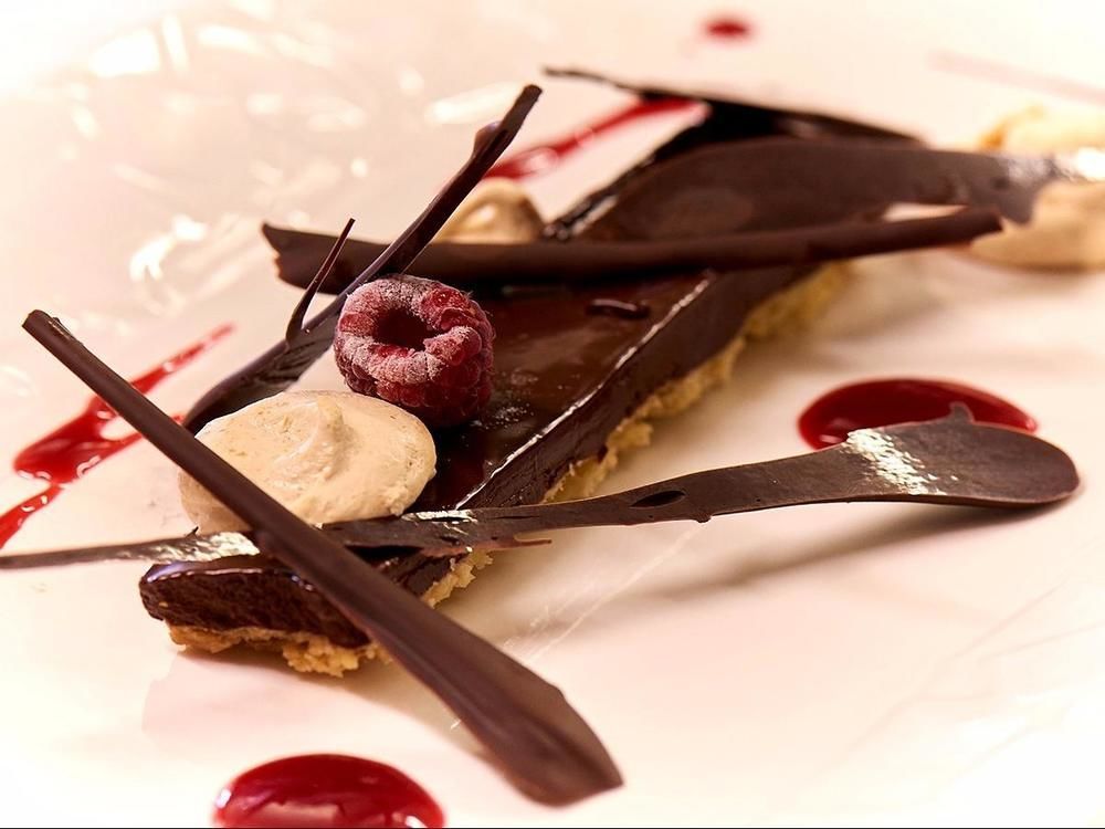 Logis Hotel Le Grand Cerf Ernée Zewnętrze zdjęcie